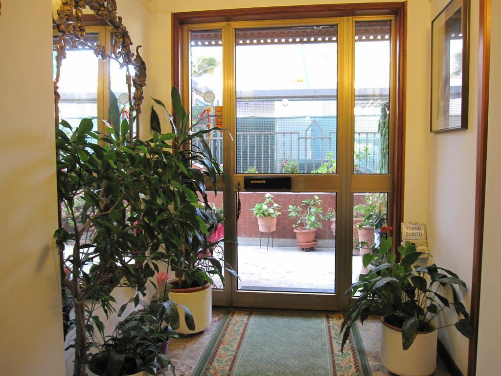 Albergo Kristina Bordighera Exterior photo